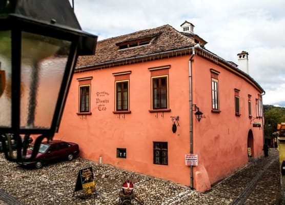 La Teo Pensiune si Pivnita 1