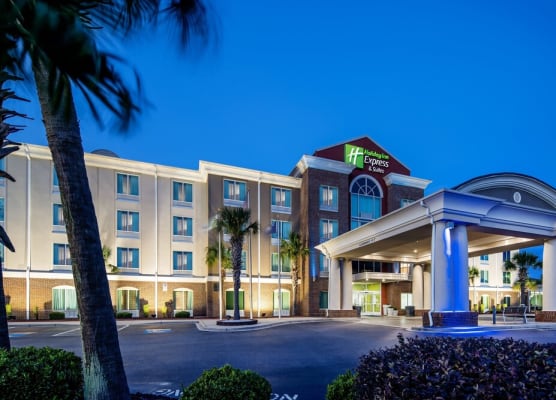 Holiday Inn Express & Suites FLORENCE I-95 @ HWY 327 by IHG 1