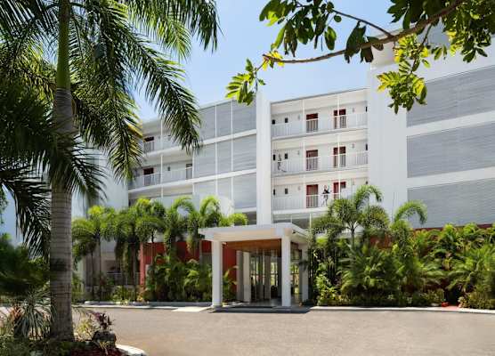Grand Decameron Cornwall Beach, A Trademark All-Inclusive Resort 1