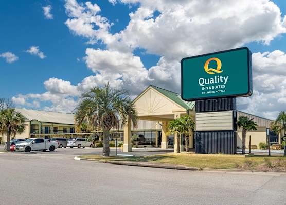 Quality Inn & Suites near Lake Eufaula 1