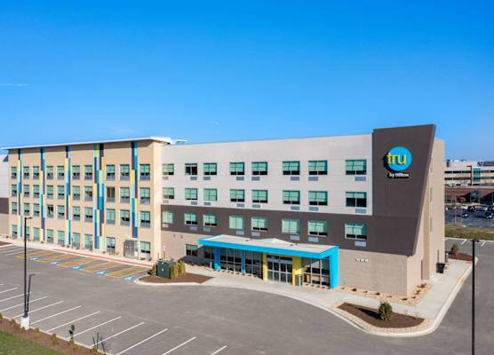 Tru By Hilton Naperville Chicago 1