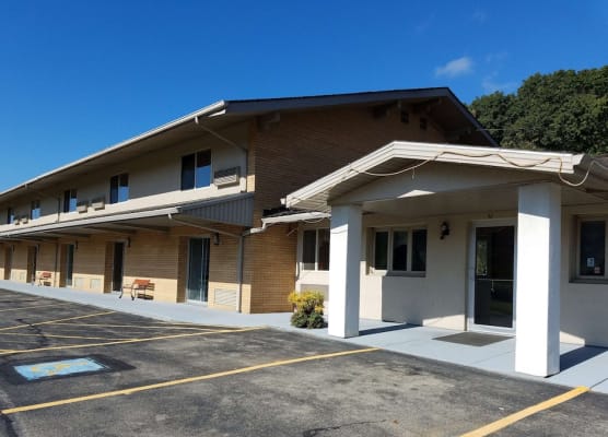 Knights Inn Franklin, PA 1