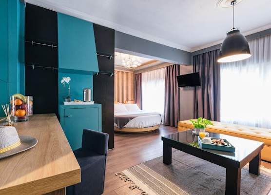Ladadika Design, Philian Hotels and Resorts 1
