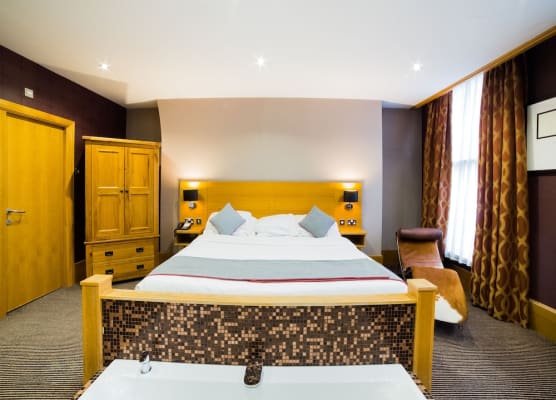 OYO Imperial Hotel 1