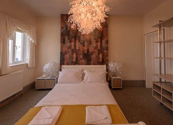 Waterfront Inn 1