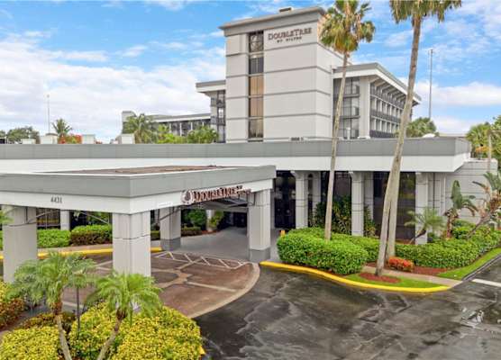 DoubleTree by Hilton Palm Beach Gardens 1