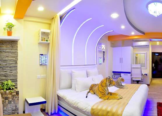 Royal Penguin Boutique Hotel & Spa 1