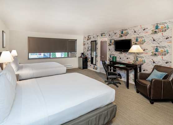 The Grove West Seattle Inn 1