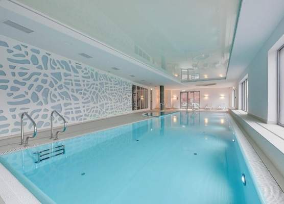 Waterlane Island - Riverview Pool, SPA, Gym & Parking by Downtown Apartments 1