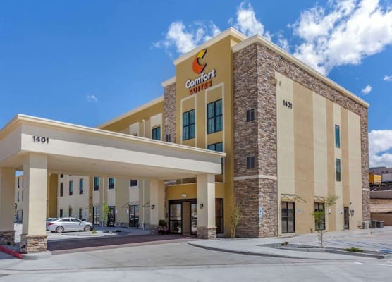 Comfort Suites Albuquerque Airport 1