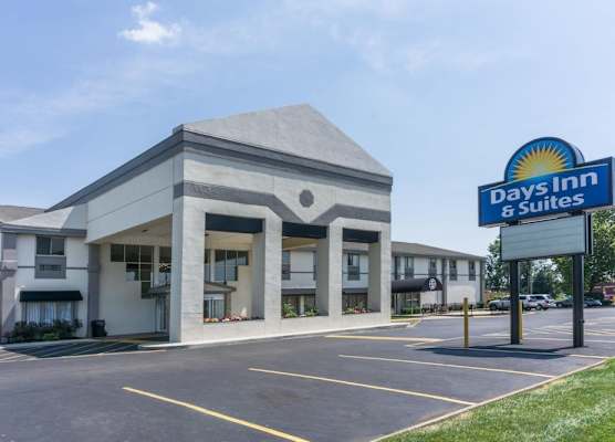 Days Inn by Wyndham Columbus East Airport 1