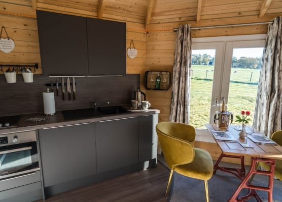Dunroamin Lodges 1