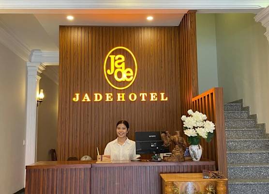 Jade Hotel 1