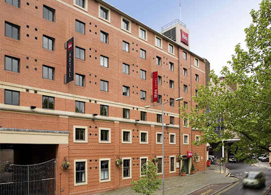 Ibis Sheffield City 1
