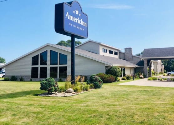 AmericInn by Wyndham Iowa Falls 1