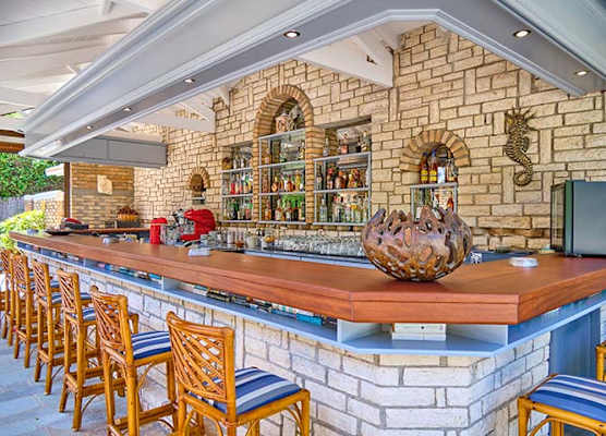 Chrismos Luxury Suites & Studios 1