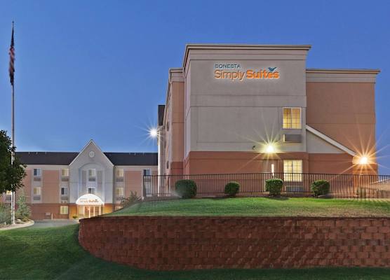 Sonesta Simply Suites Oklahoma City Airport 1