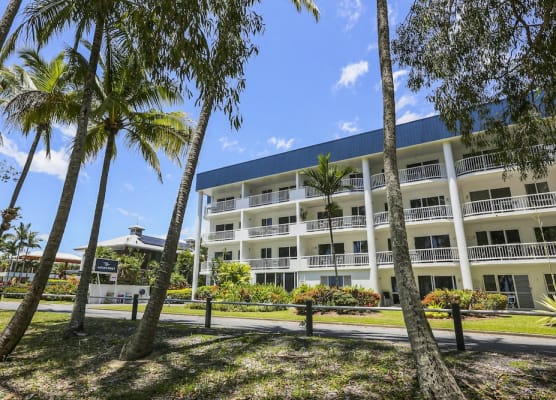 Agincourt Beachfront Apartments 1