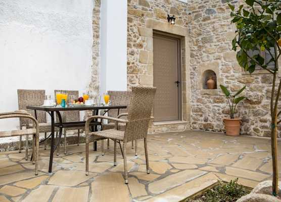 Agarathos Deluxe Homes In the Heart of Kaliviani Near Balos 1