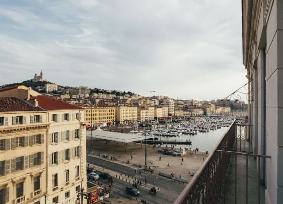 Escale Oceania Marseille Vieux Port 1