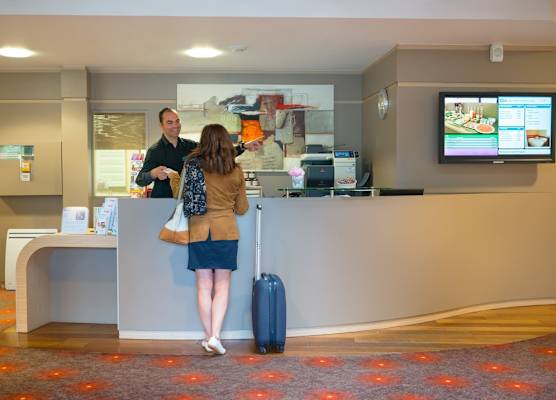 Brit Hotel Rennes St Grégoire – Le Villeneuve 1