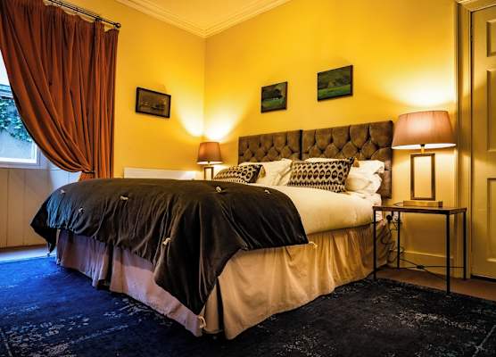 Six Brunton Place Guest House 1
