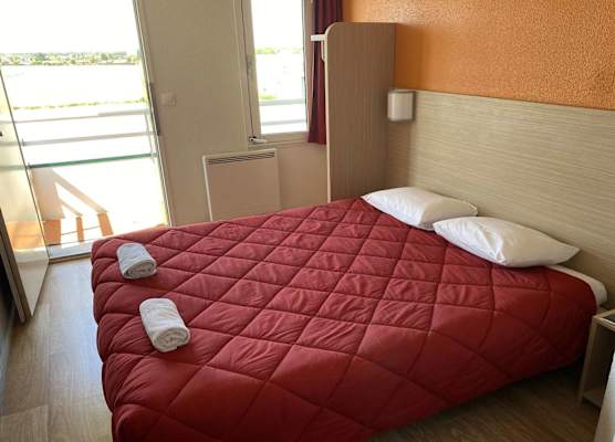 FASTHOTEL cambrai 1