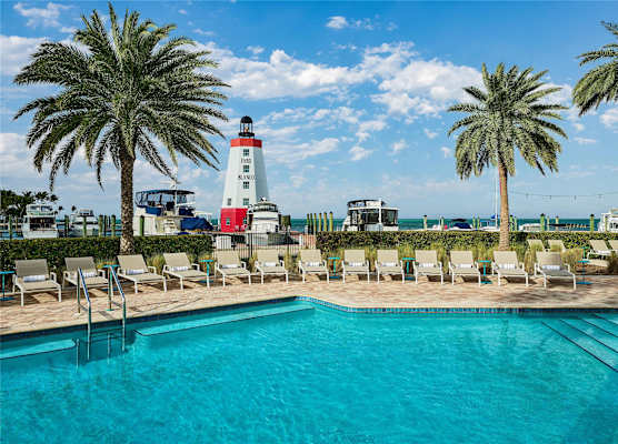 Faro Blanco Resort Marathon Florida Keys, Curio by Hilton 1