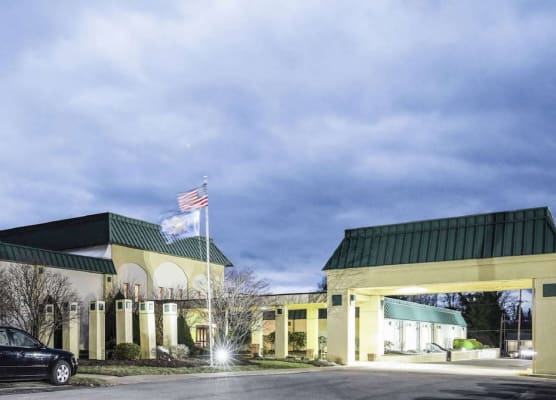 Ramada by Wyndham Indiana 1