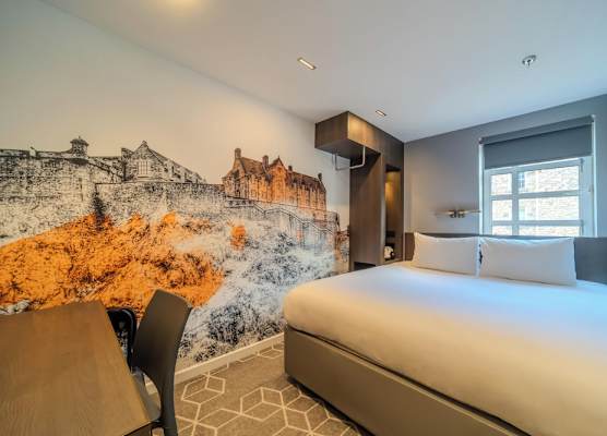 KM Hotel 1