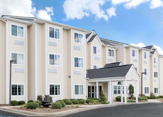 Microtel Inn & Suites by Wyndham Ozark 1