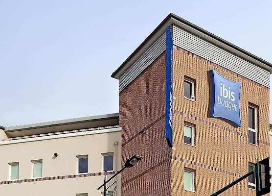 ibis budget Mantes-la-Jolie Sully 1
