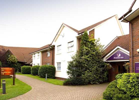 Premier Inn Tamworth Central 1