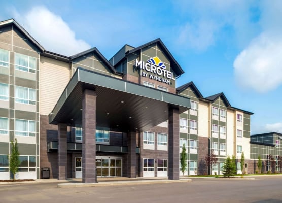 Microtel Inn & Suites by Wyndham Red Deer 1