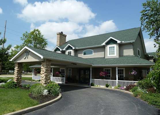 Hearthstone Inn & Suites 1
