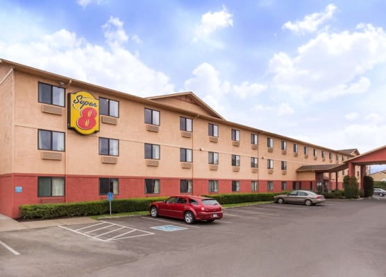 Super 8 by Wyndham Corvallis 1