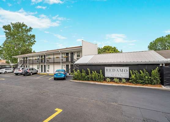 Redamo Suites 1