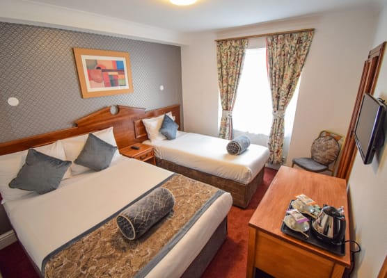 Pembridge Palace Hotel 1