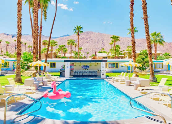 A PLACE IN THE SUN Hotel - ADULTS ONLY Big Units, 24h Heated Pool & Spa in 1 Acre Park Prime Location, DOG Friendly, TOP Midcentury Modern Boutique Hotel 1