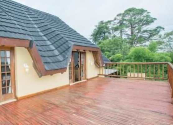 Hoyohoyo Koeltehuis Farm Lodge 1