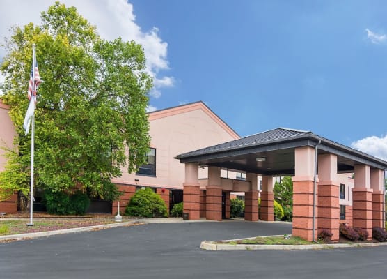 Quality Inn & Suites Kearneysville - Martinsburg 1