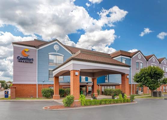 Comfort Inn & Suites Saint Louis Lafayette Square 1