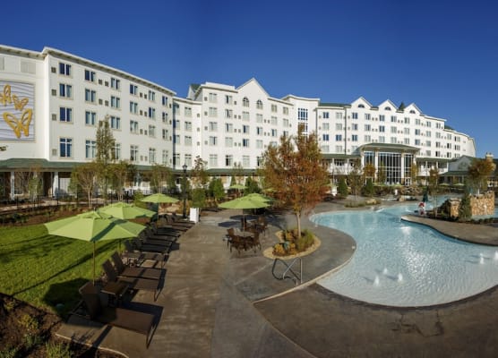Dollywood's DreamMore Resort and Spa 1