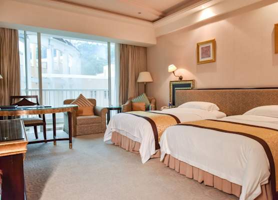 Dongguan MCB Lake Hotel 1