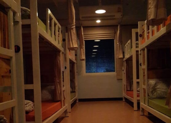 Eat - Ting Cafe and Hostel 1