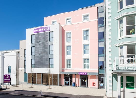 Premier Inn Tenby Town Centre 1