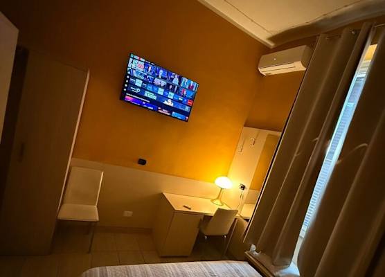 Guest House Hola Roma 1