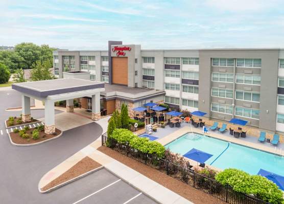 Hampton Inn Manchester Downtown 1
