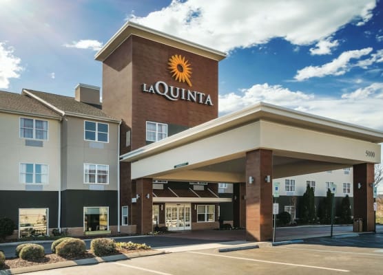 La Quinta Inn & Suites by Wyndham Chattanooga North - Hixson 1