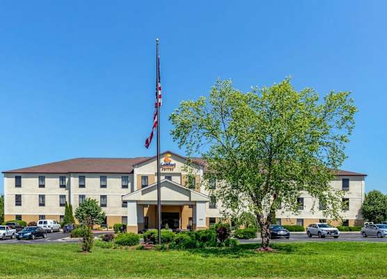 Comfort Suites Rolla 1